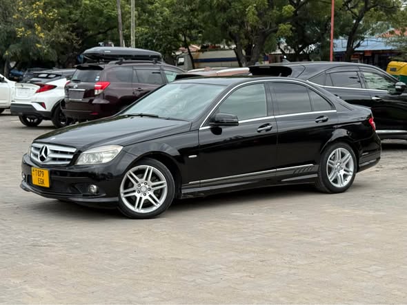 A picture of Mercedes benz