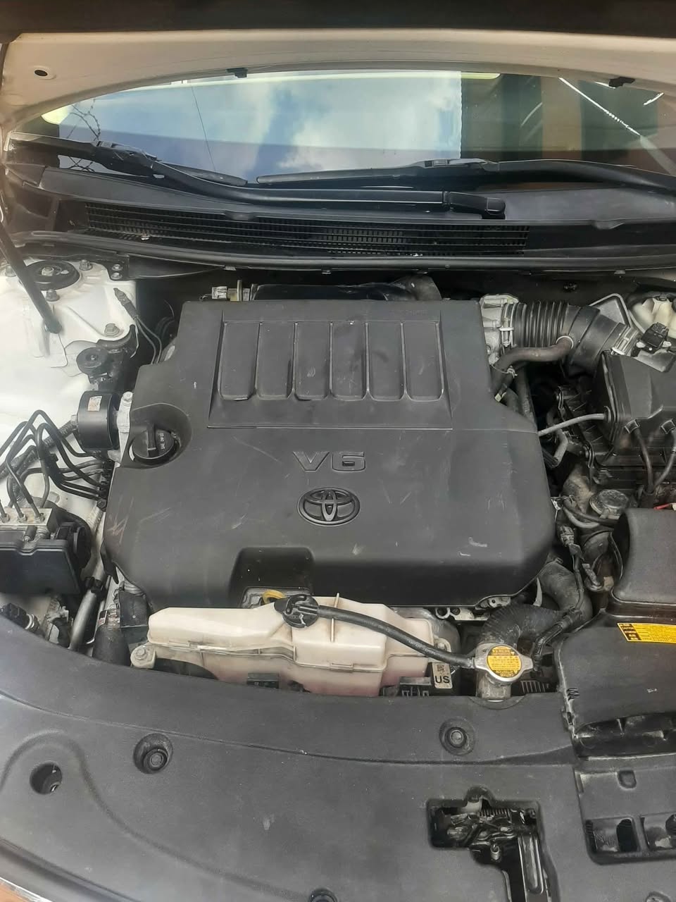 A picture of Toks Toyota Avalon 2013