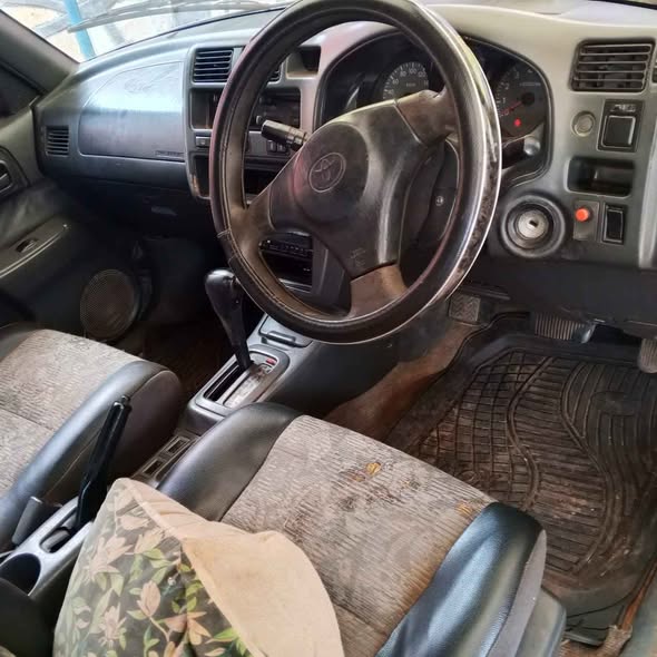 A picture of Good condition RAV 4 Long