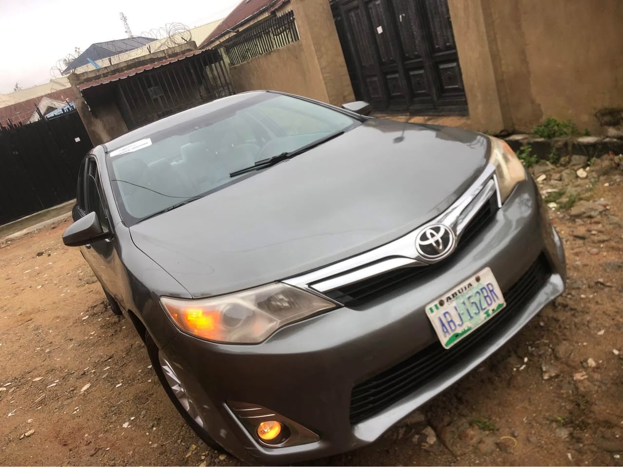 A picture of Very sharp 2013 model Toyota Camry toks standard buy and