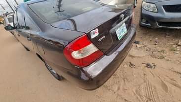 A picture of 2004 camry