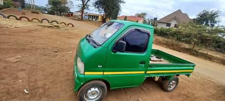 A picture of Suzuki carry