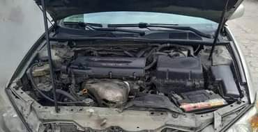 A picture of 2004 Camry Ac compressor is not good Other things are