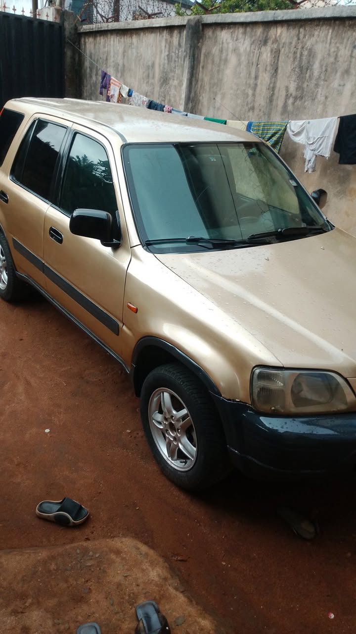 A picture of CR V