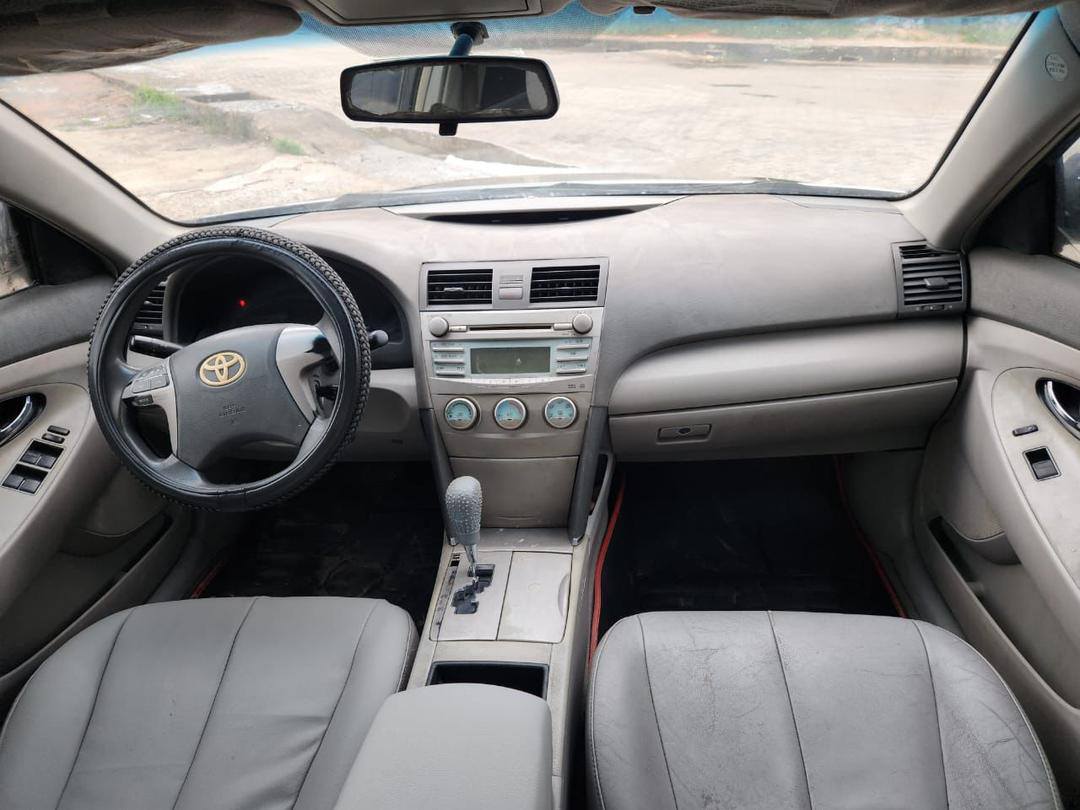 A picture of Urgent sale __08 09 Toyota Camry XLE Smooth engine _