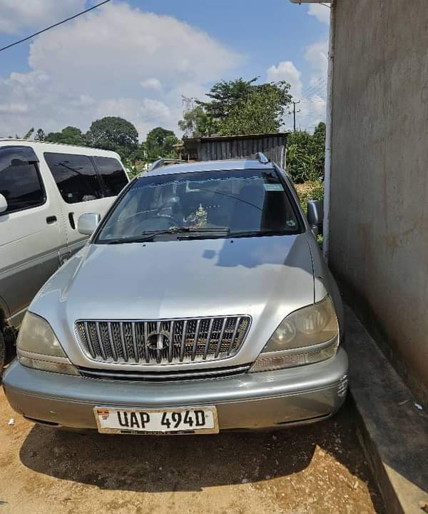 A picture of Harrier in very good condition buy and drive 12m 0703703240