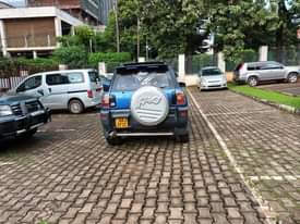 A picture of Toyota RAV4 UAJ 8m