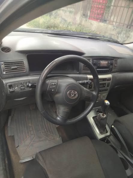 A picture of Toyota Corolla Hatchback 2006 Clean and well maintained Engine gear