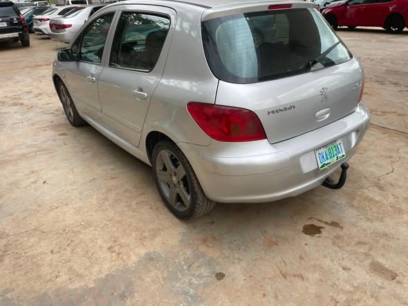 A picture of EXCELLENT DRIVE 307 AUTO PEUGEOT