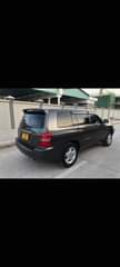 A picture of 2005 TOYOTA KLUGER