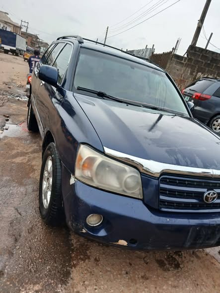 A picture of Toyota highlander