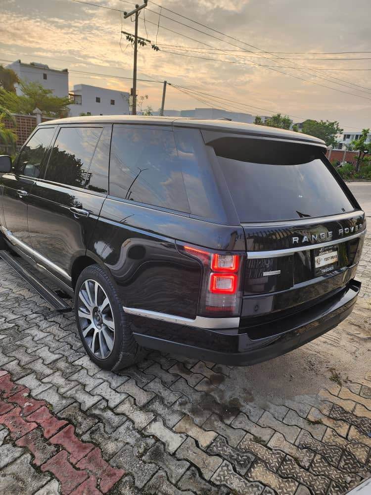 A picture of LESS THAN AYEAR AUTOBIOGRAPHY RANGE ROVE 08023718322 AVAILABLE IN LAGOS