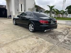 A picture of DISTRESS SALE PRE OWNED E350 MERCEDES BENZ 2011 UPGRADE 2015
