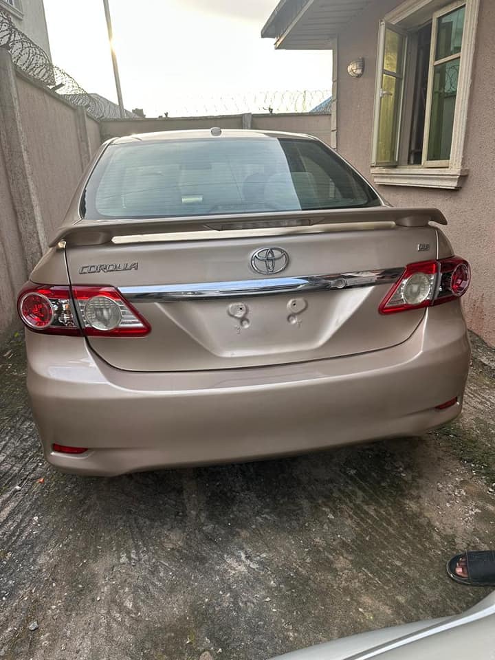 A picture of Toyota Corolla 2012