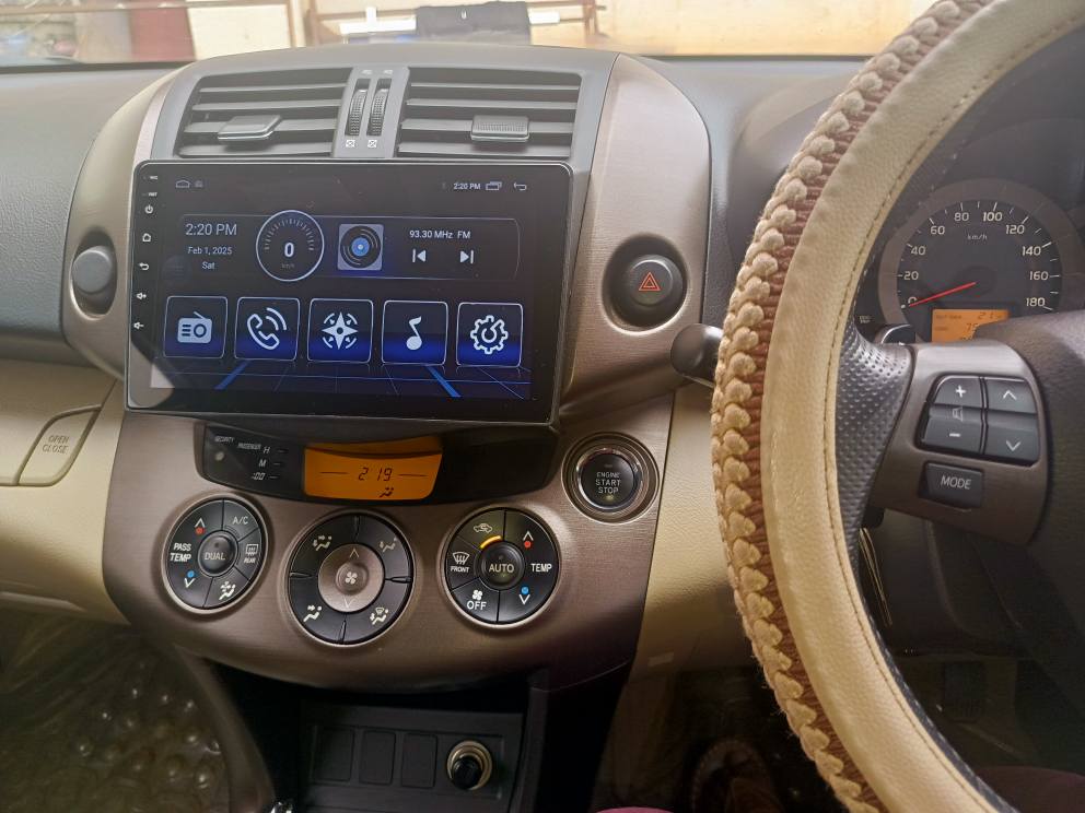 A picture of Toyota vanguard 2010 11