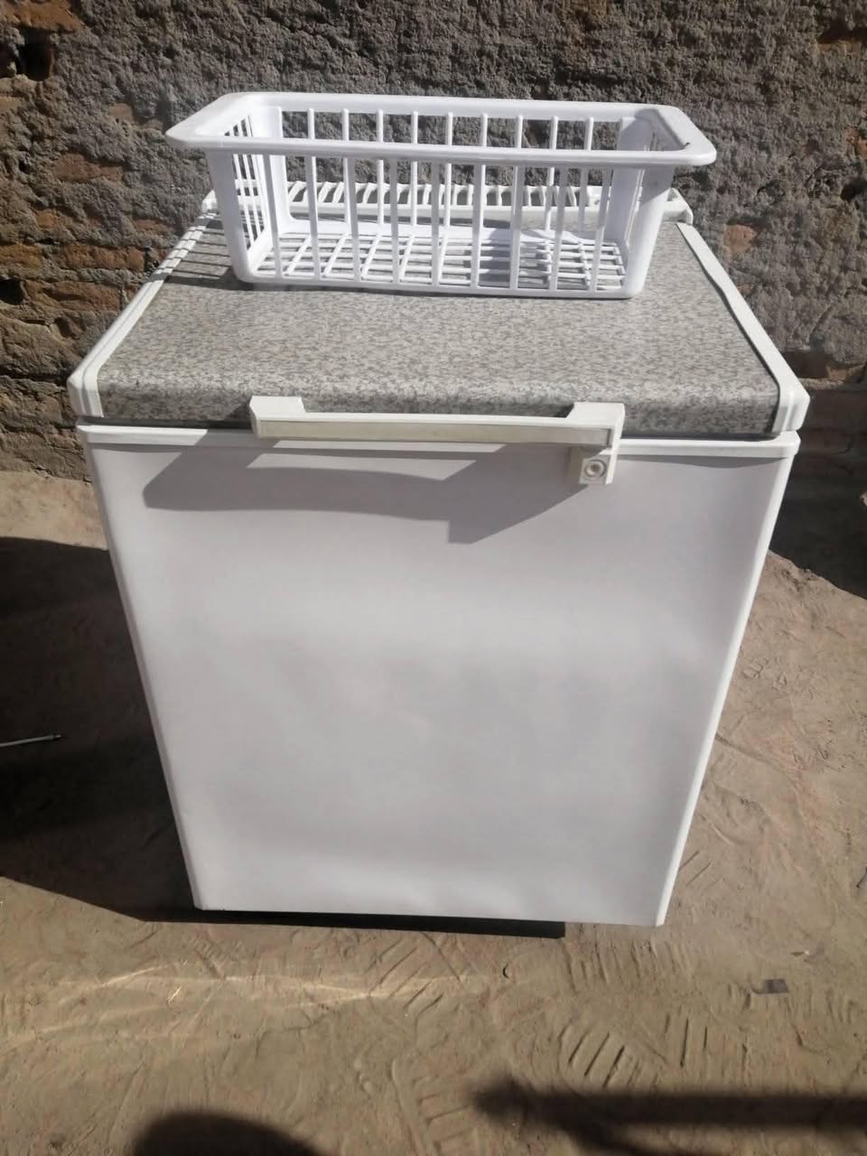 classifieds/fridges