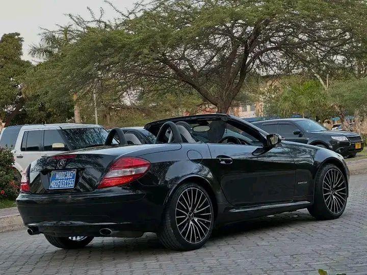 A picture of MERCEDES BENZ