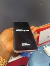 A picture of SAMSUNG S8 PLUS 64GB 420k inbox or call 0704701224