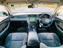 A picture of TOYOTA CROWN ATHLETIC DTB