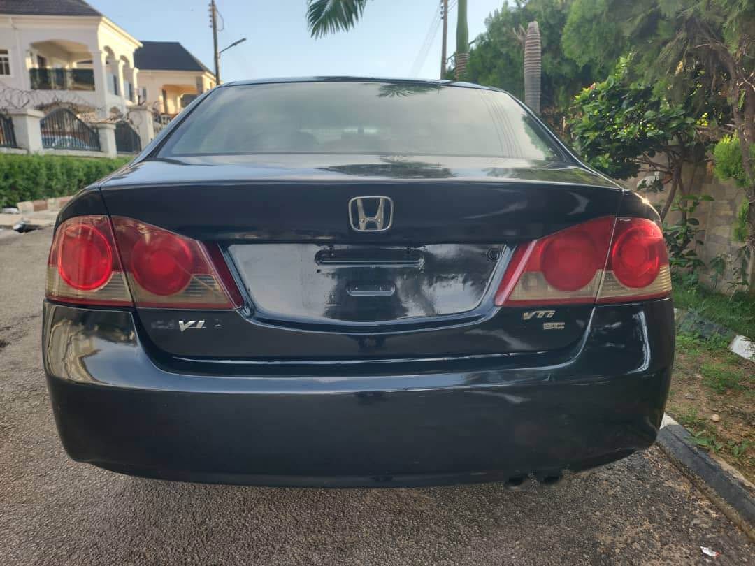 A picture of HONDA CIVIC IROBOT 2008