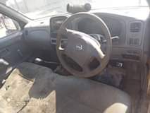 used nissan np300