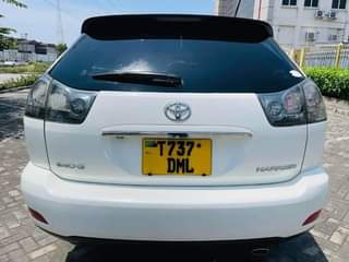 A picture of Toyota Harrier