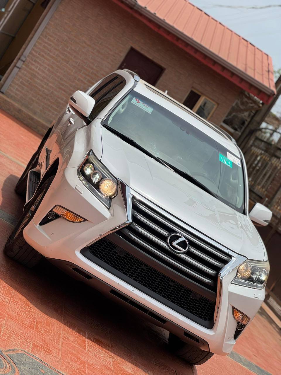A picture of Foreign used 2015 Lexus Gx460 in very Pristine Condition with