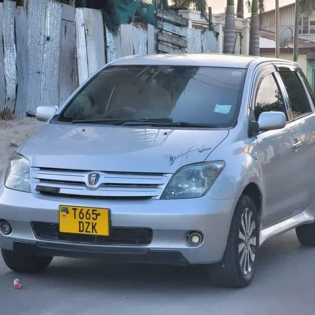 used toyota ist