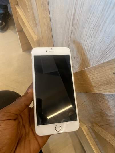 A picture of iPhone 6s plus