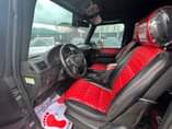 A picture of Toyota Sienna 08 model toks standard