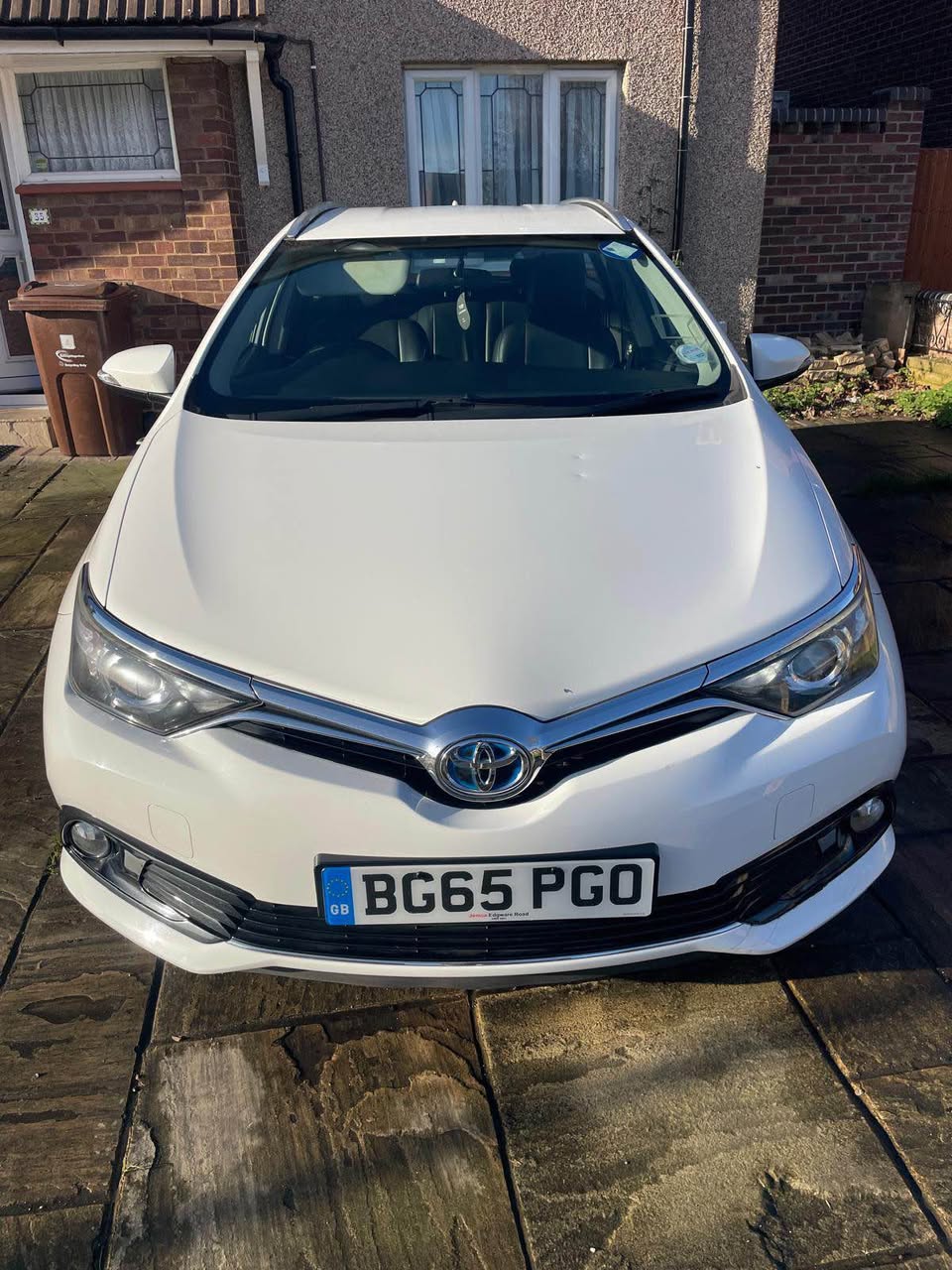 toyota auris
