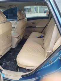 A picture of 2010 Venza