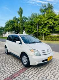 A picture of TOYOTA IST