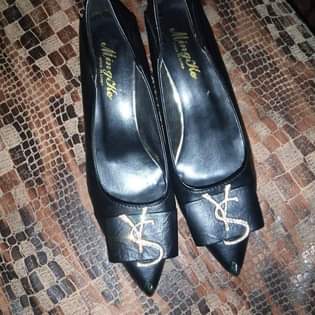 A picture of shoes