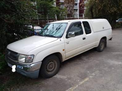 used toyota hilux