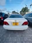 A picture of 2009 Toyota Crown White