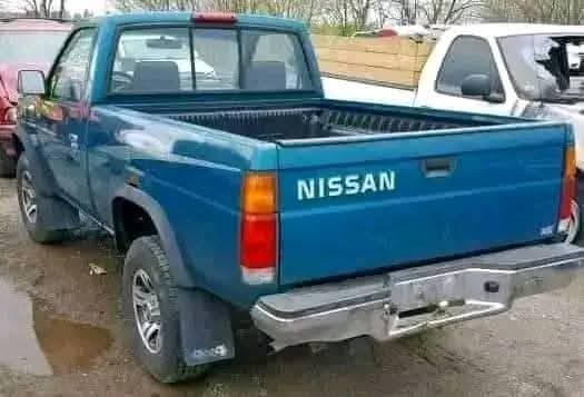 A picture of Nissan pickup