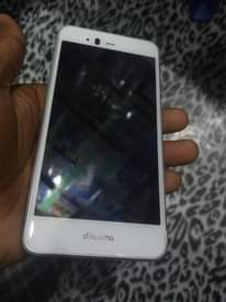 A picture of UNATUMIAJE simu yenye fingerprint nyuma miaka hiii njoo na 130tu