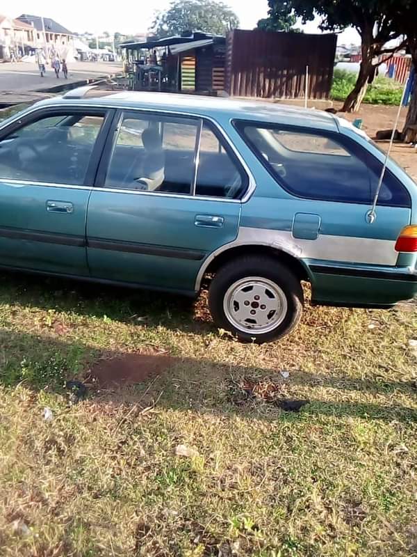 A picture of Honda Allah wagon very clean and neat in and out