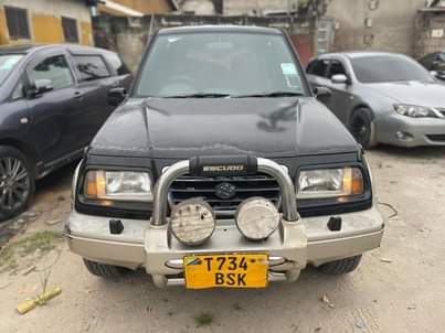 suzuki escudo
