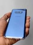 A picture of Samsung Galaxy S10e