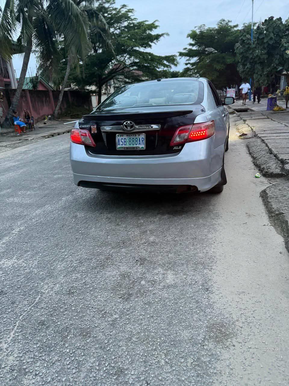 A picture of 2011 Toyota Camry XLE 2011