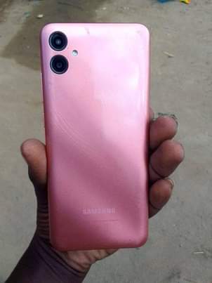 A picture of Samsang A04E