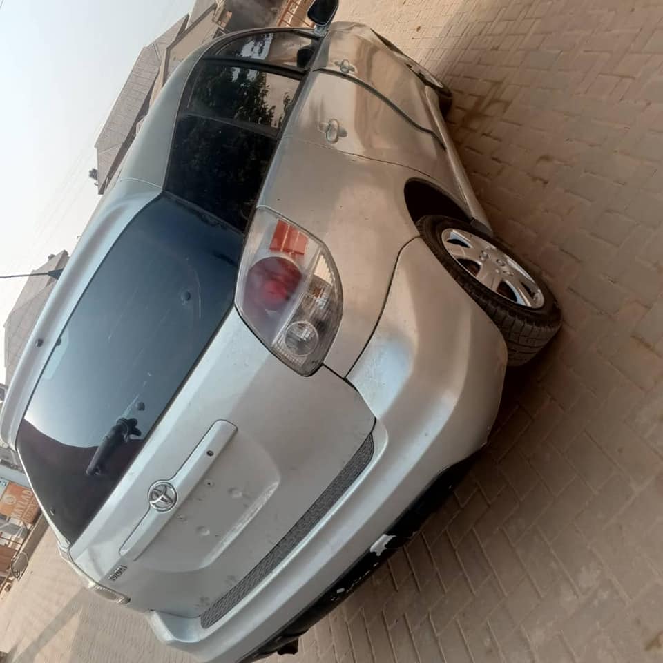 A picture of Neatly Used 2004 Toyota Matrix Engine Tapping A Little Not