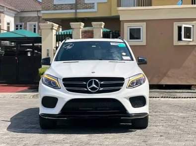 A picture of DIRECT TOKUNBO 2016 MERCEDES BENZ GLE350 AMG Full Option Thumbstart