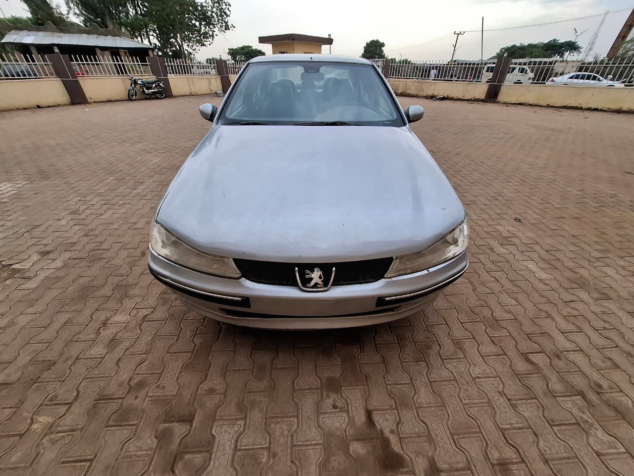A picture of PEUGEOT 406
