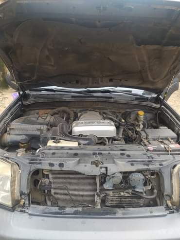 A picture of Toyota 4 Runner 2004 Sound engine and gear AC Auxiliary