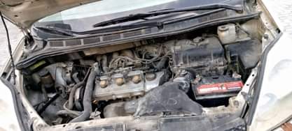 A picture of Toyota Sienna 2005 Good engine Gear delays but moving very
