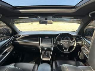 A picture of Toyota harrier Price mil58 Full document Cc1996 Model 2014 Low