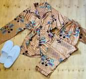 A picture of Nauza nightdress jumla na rejareja Mawasiliano 0653657970